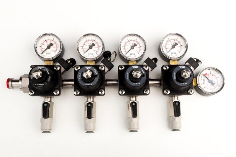 Détendeur double co2 simple manomètre pour bouteille rechargeable